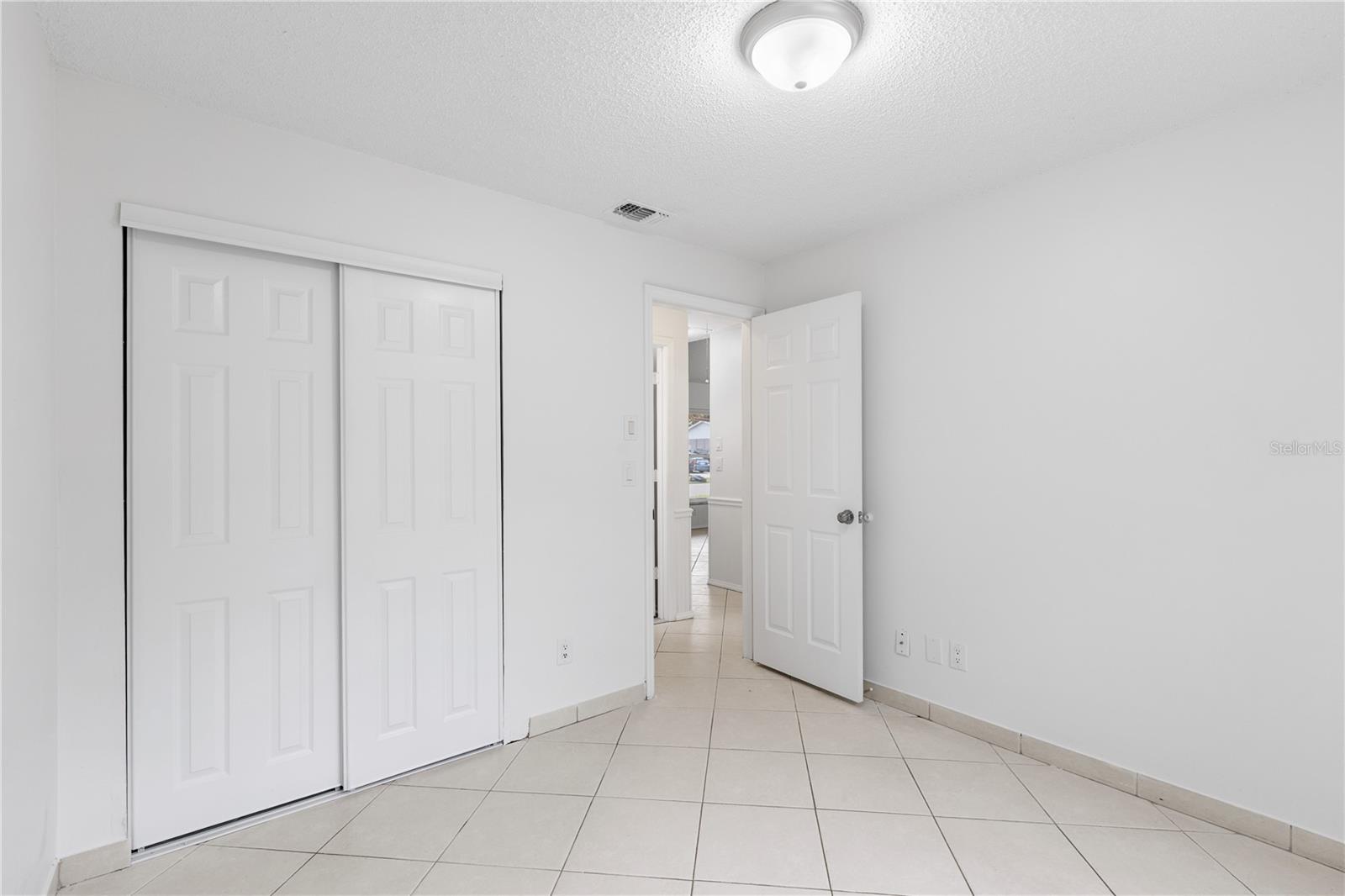8221 AUTUMN OAK AVE