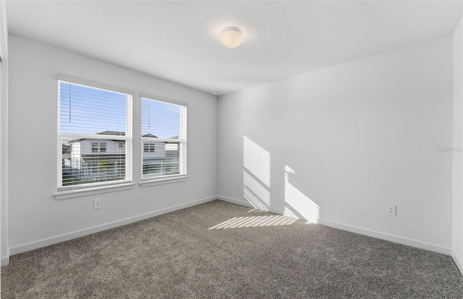 11133 SYCAMORE GLEN LOOP