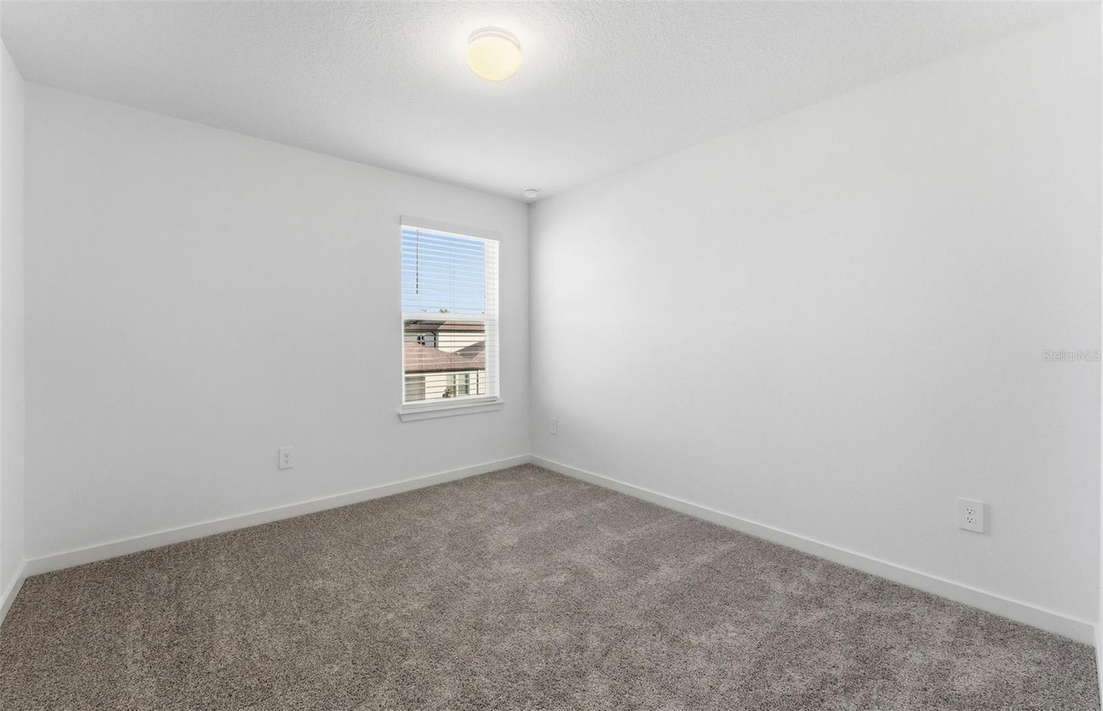 11133 SYCAMORE GLEN LOOP