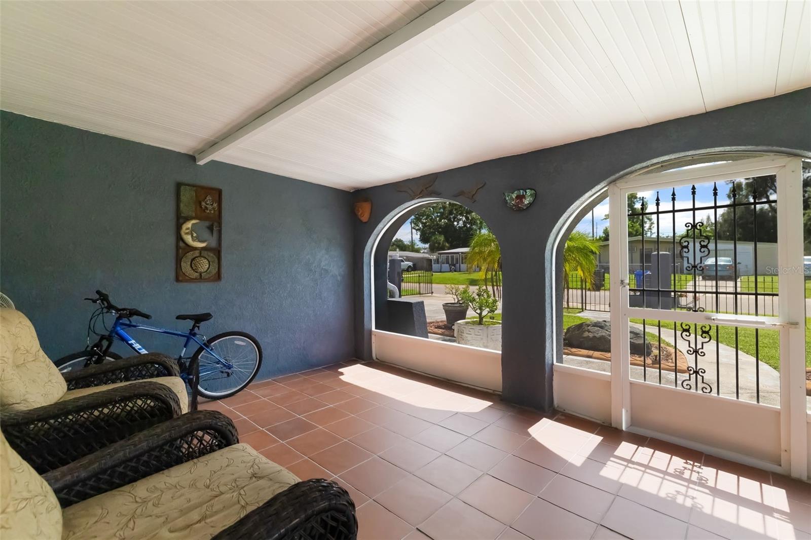 6012 FRANCIS DR