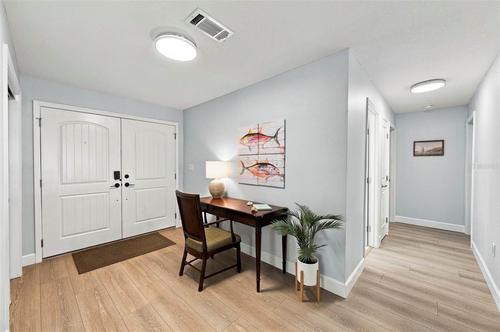 6027 BEVERLY DR