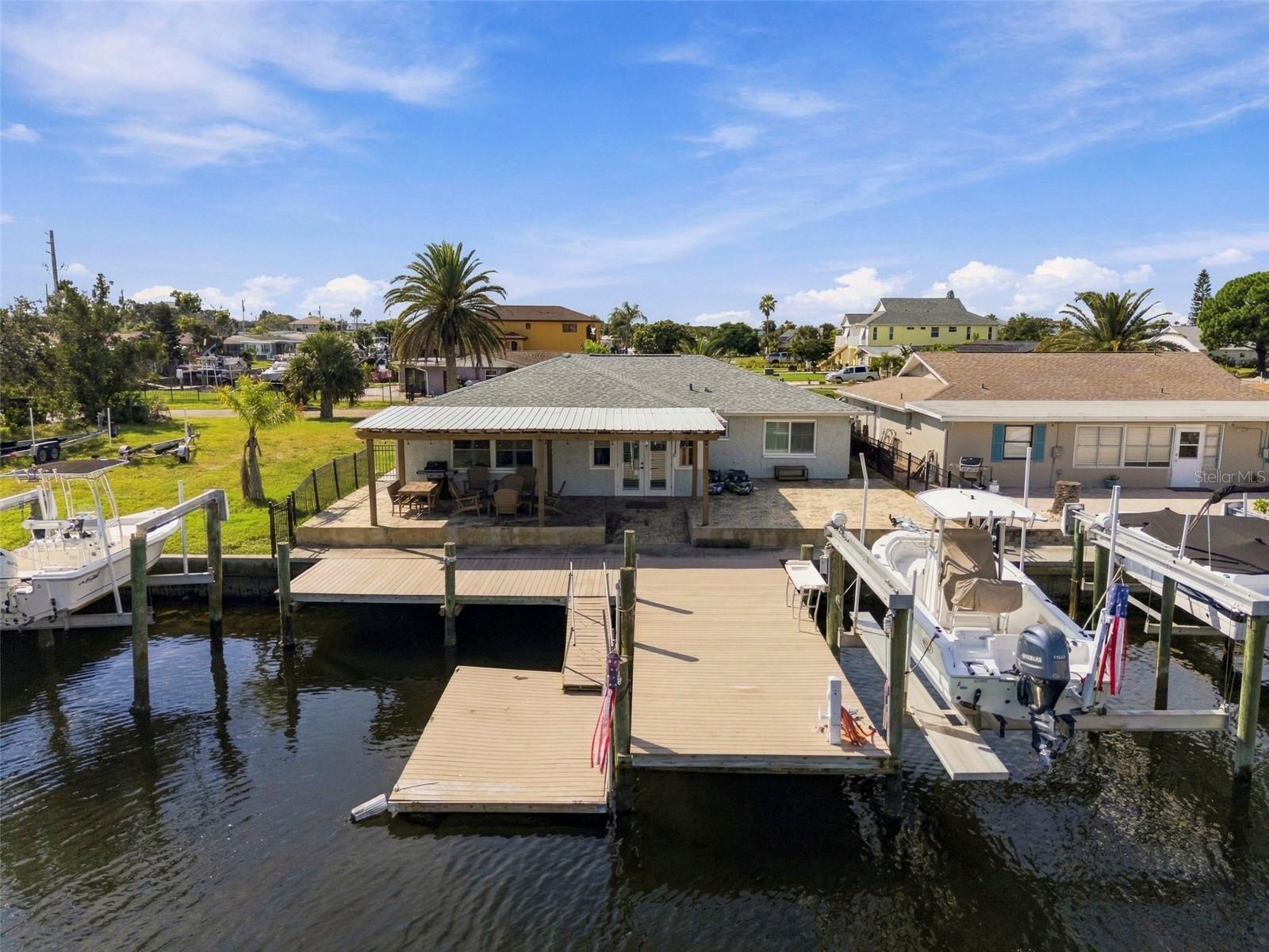 6027 BEVERLY DR