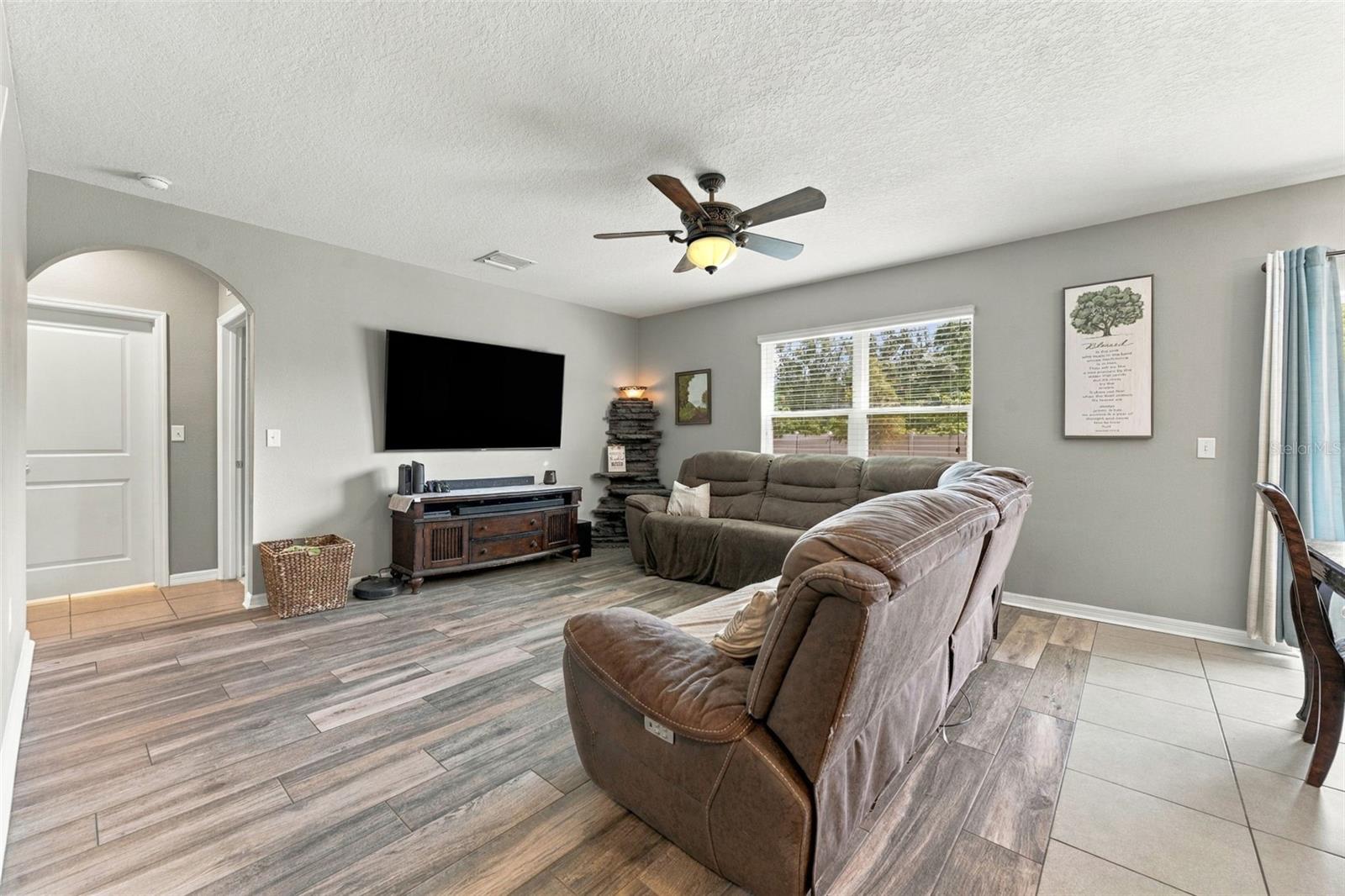 506 DIAMOND RIDGE RD