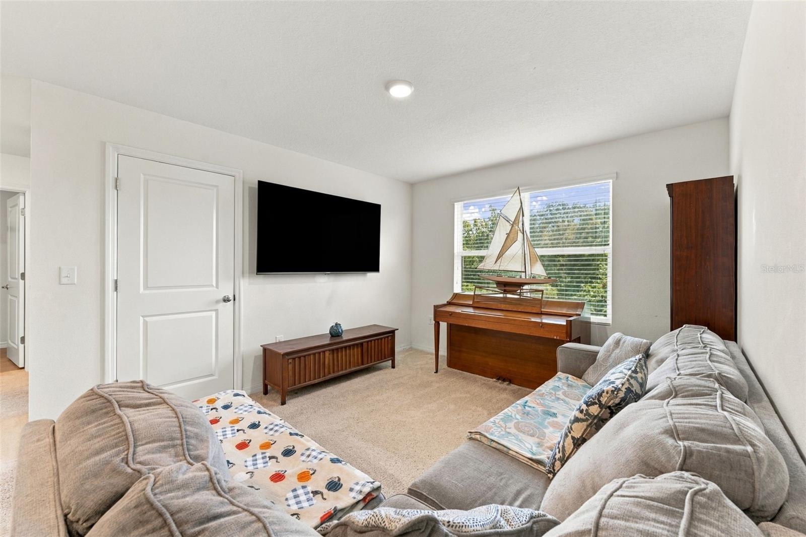 506 DIAMOND RIDGE RD