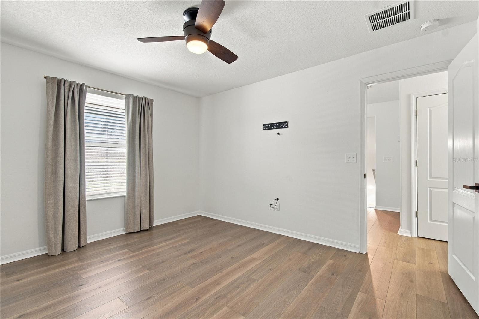 18928 HAMPSTEAD HEATH CT