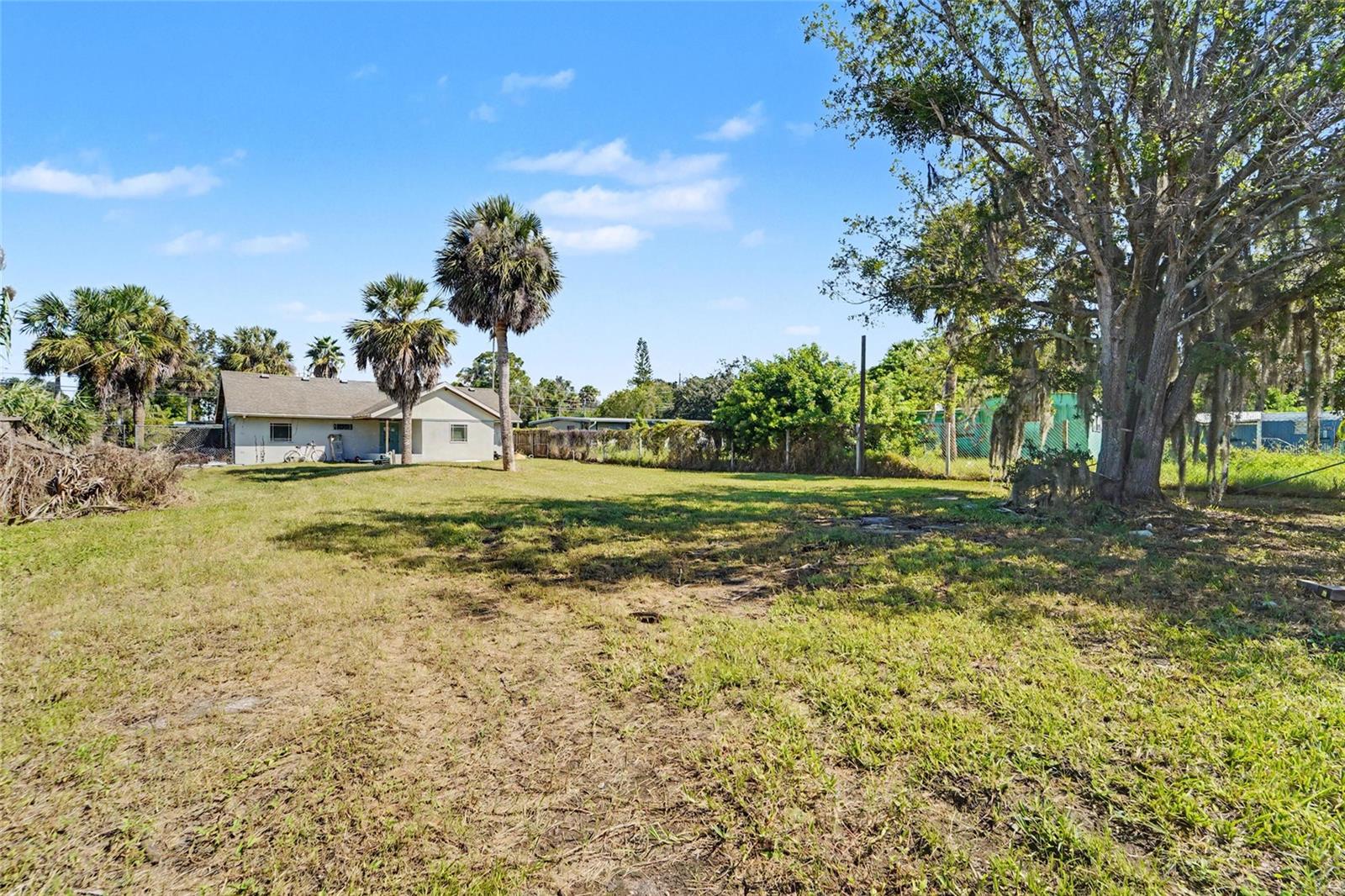 6706 SANDRA DR