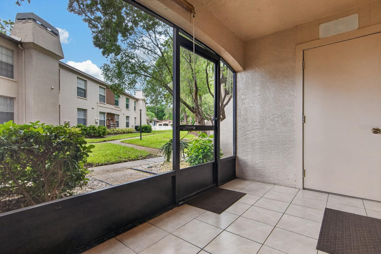 2998 BONAVENTURE CIR #104
