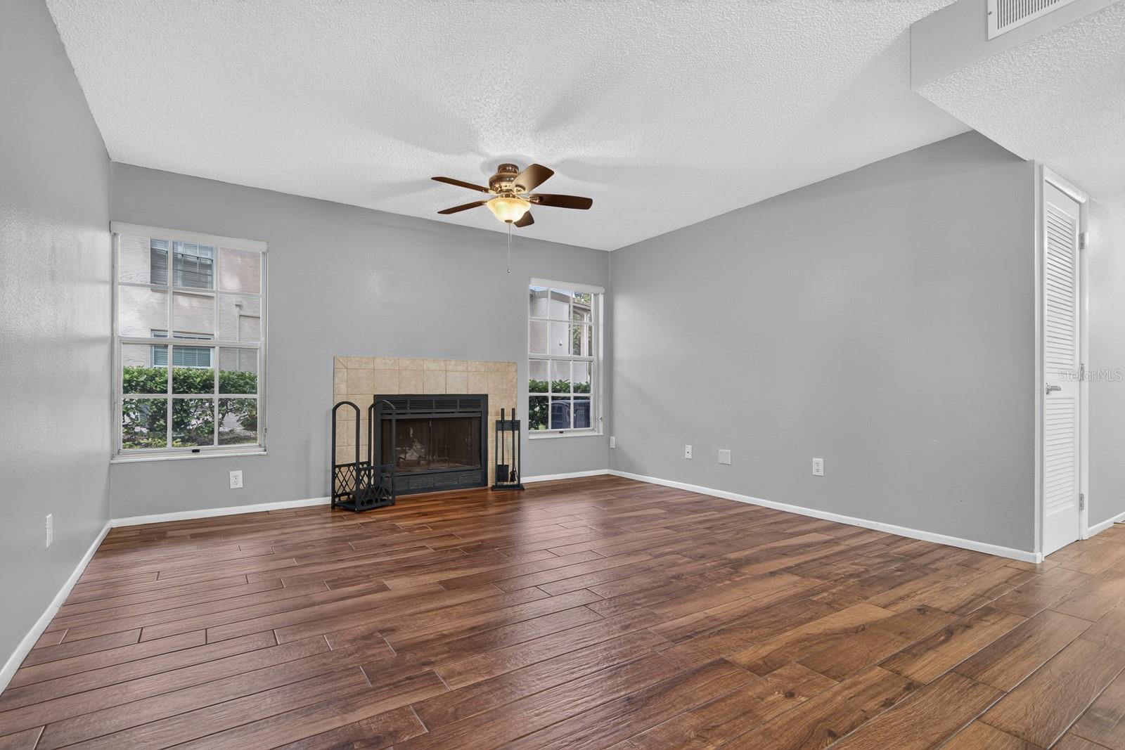 2998 BONAVENTURE CIR #104