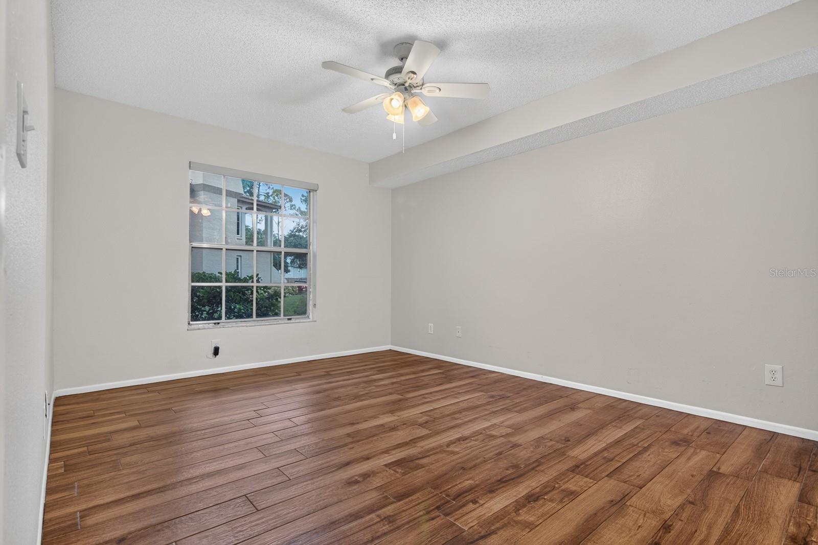 2998 BONAVENTURE CIR #104