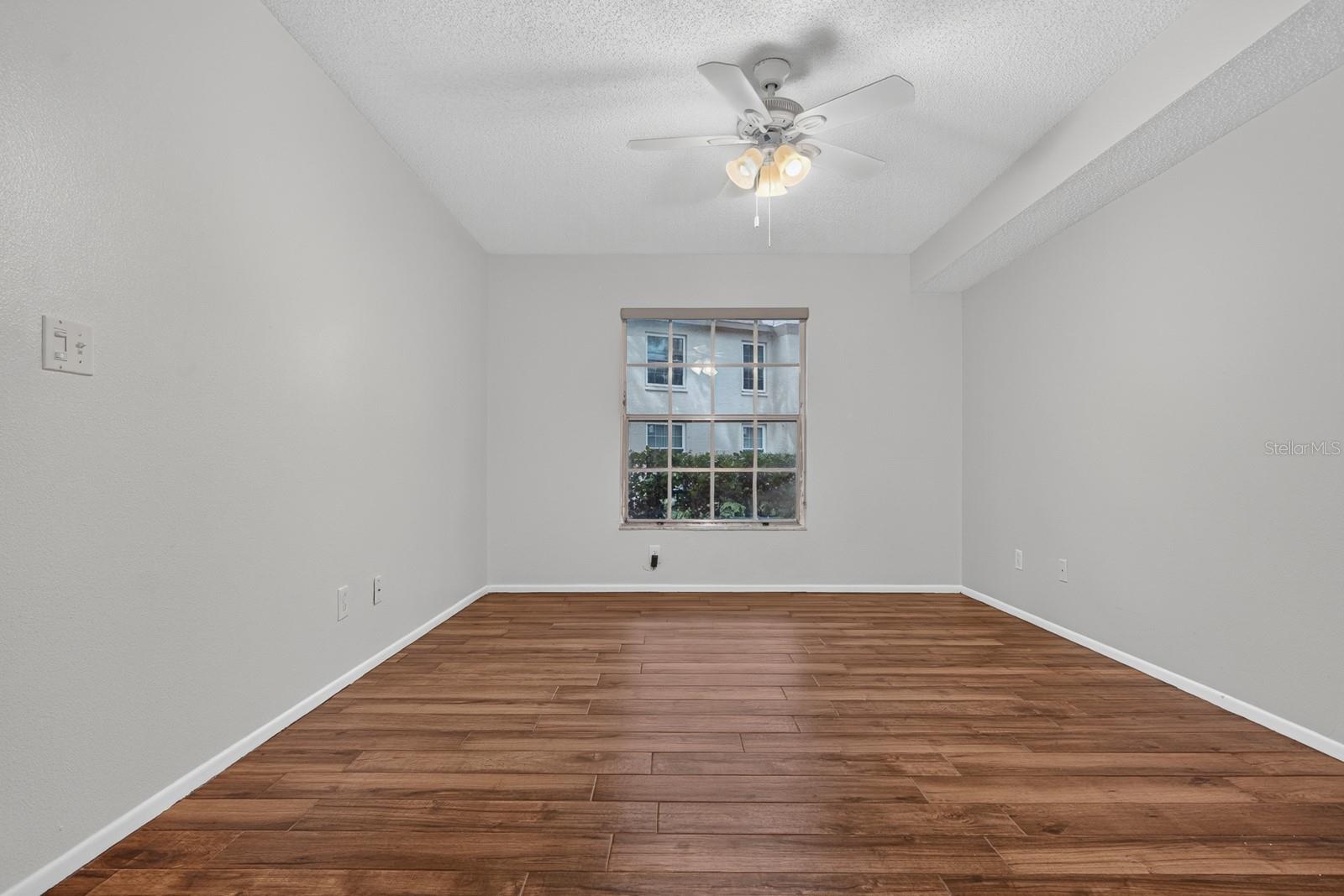 2998 BONAVENTURE CIR #104