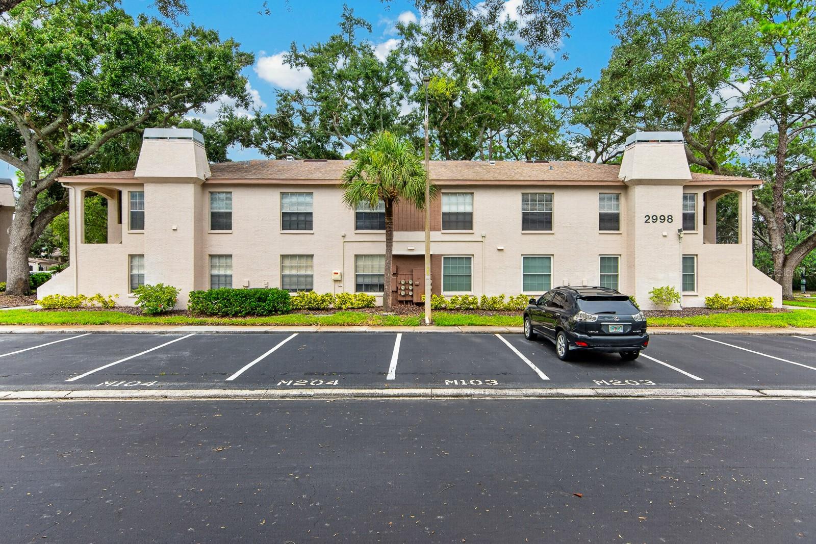 2998 BONAVENTURE CIR #104
