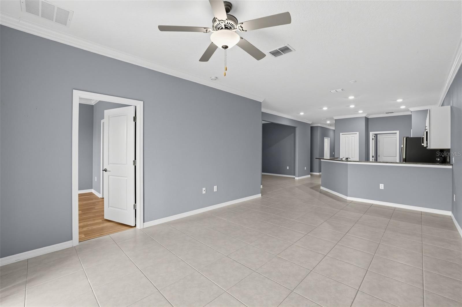 6743 RIPPLE POND LOOP