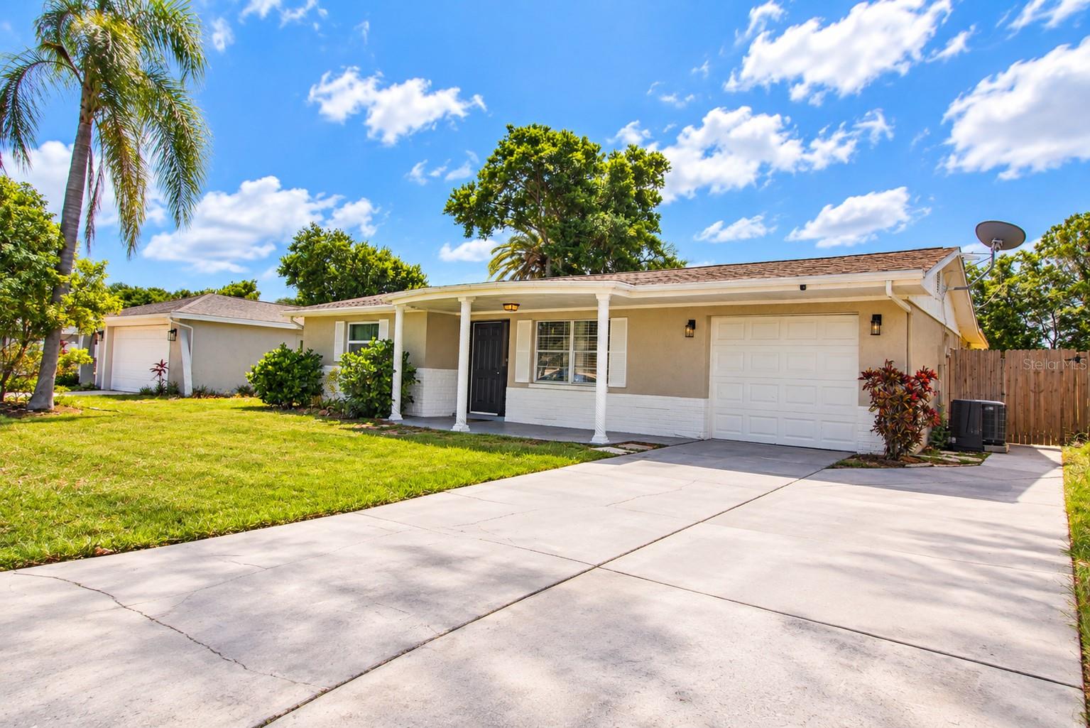 7310 IVANHOE DR