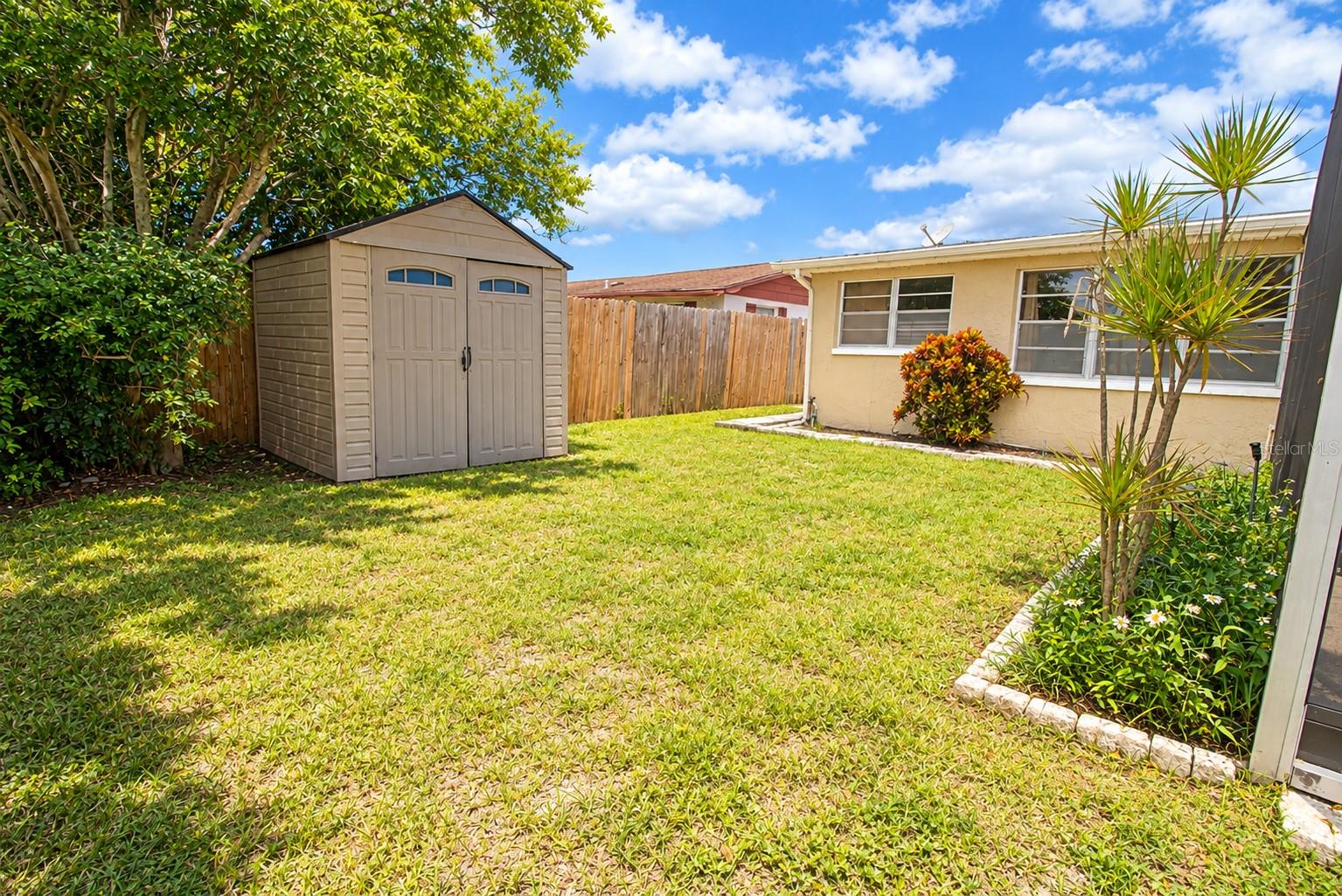 7310 IVANHOE DR