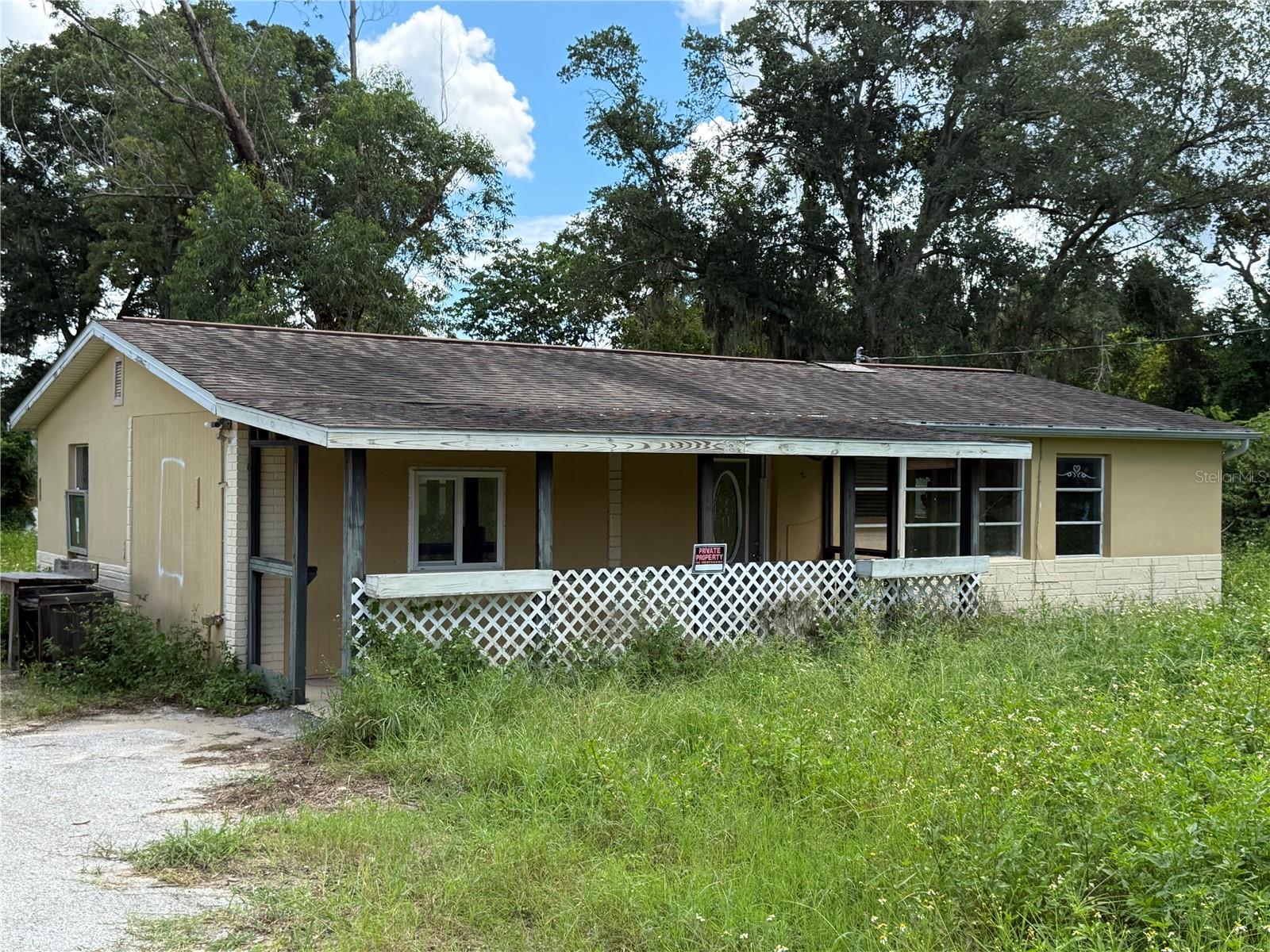 15308 BANJO DR
