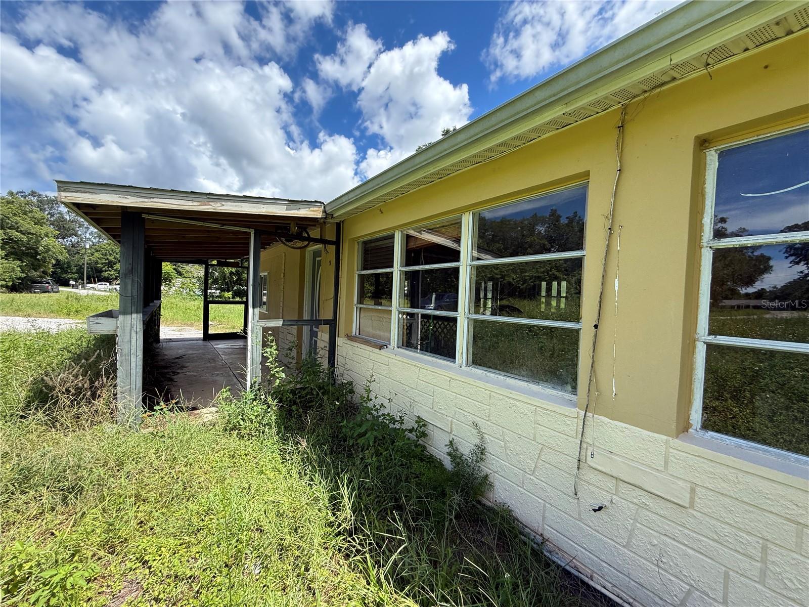15308 BANJO DR