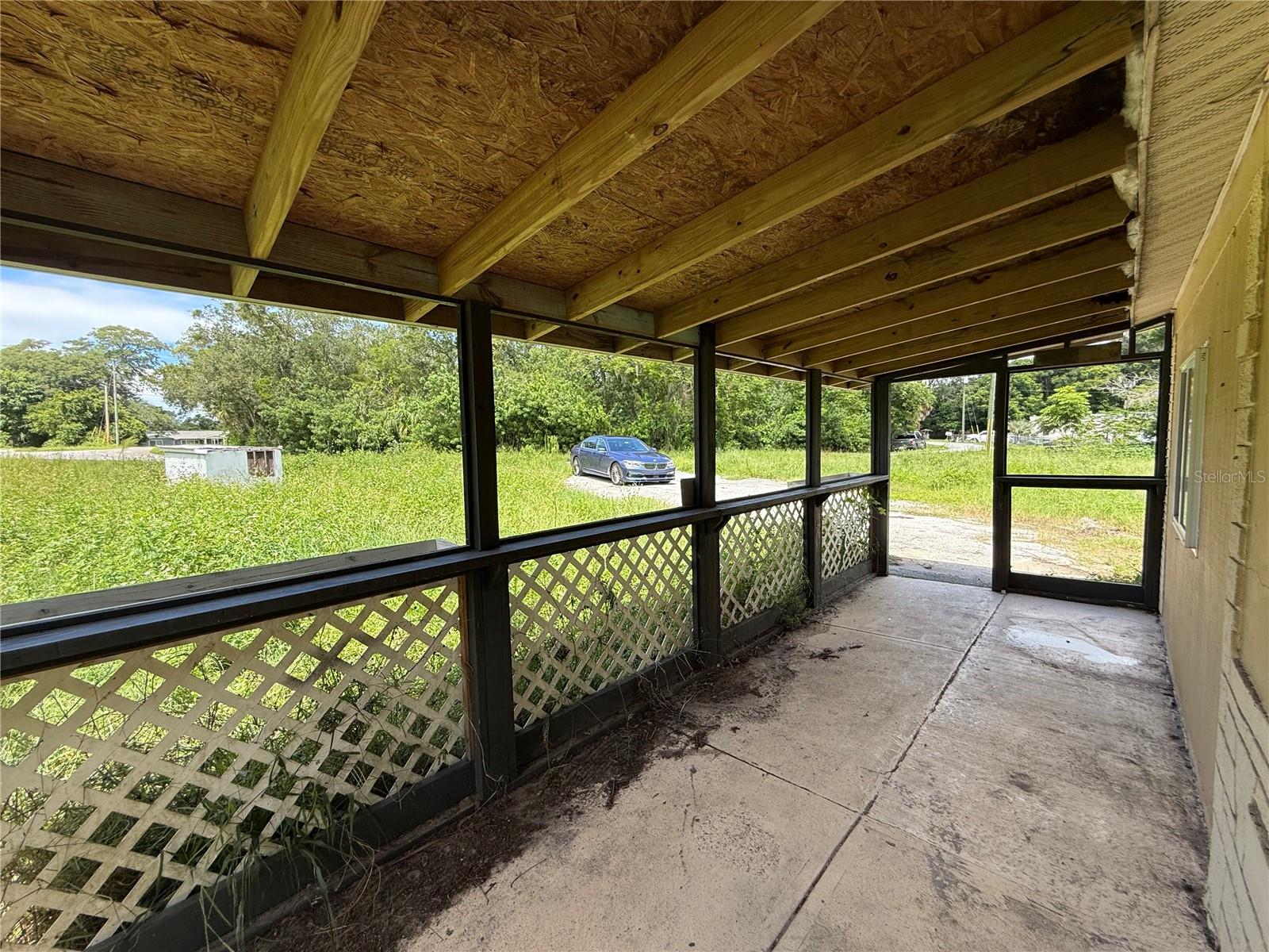 15308 BANJO DR