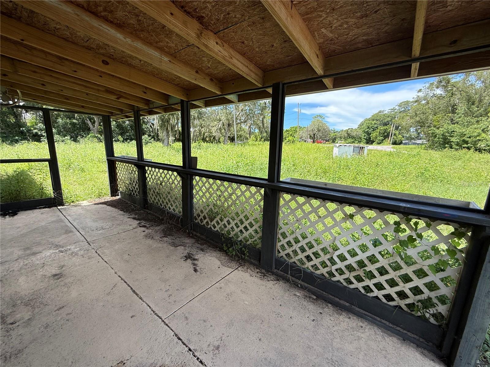 15308 BANJO DR