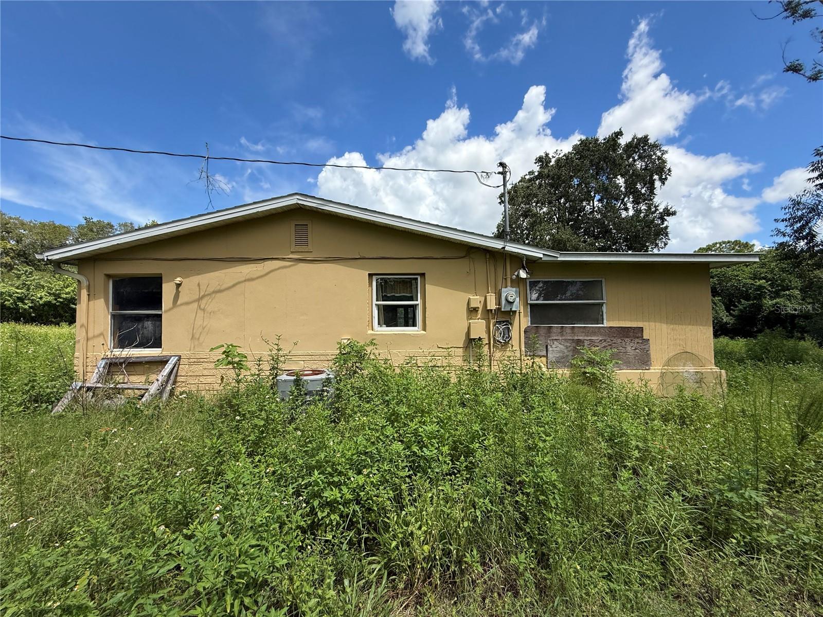 15308 BANJO DR