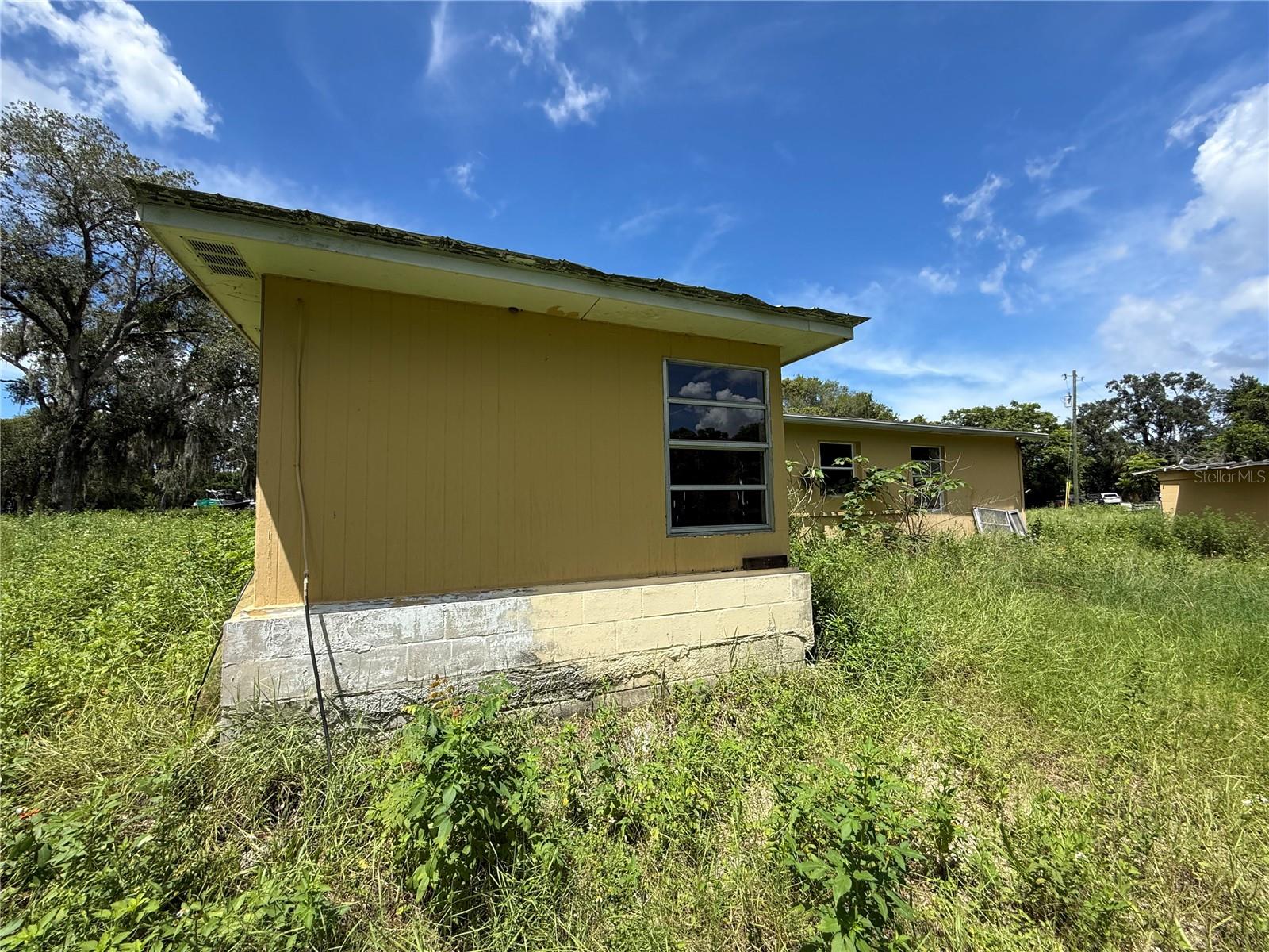 15308 BANJO DR