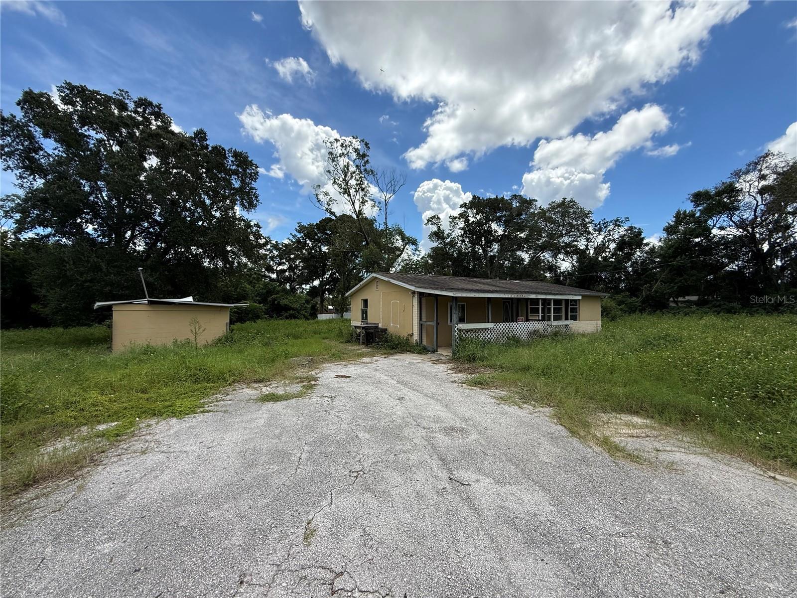 15308 BANJO DR