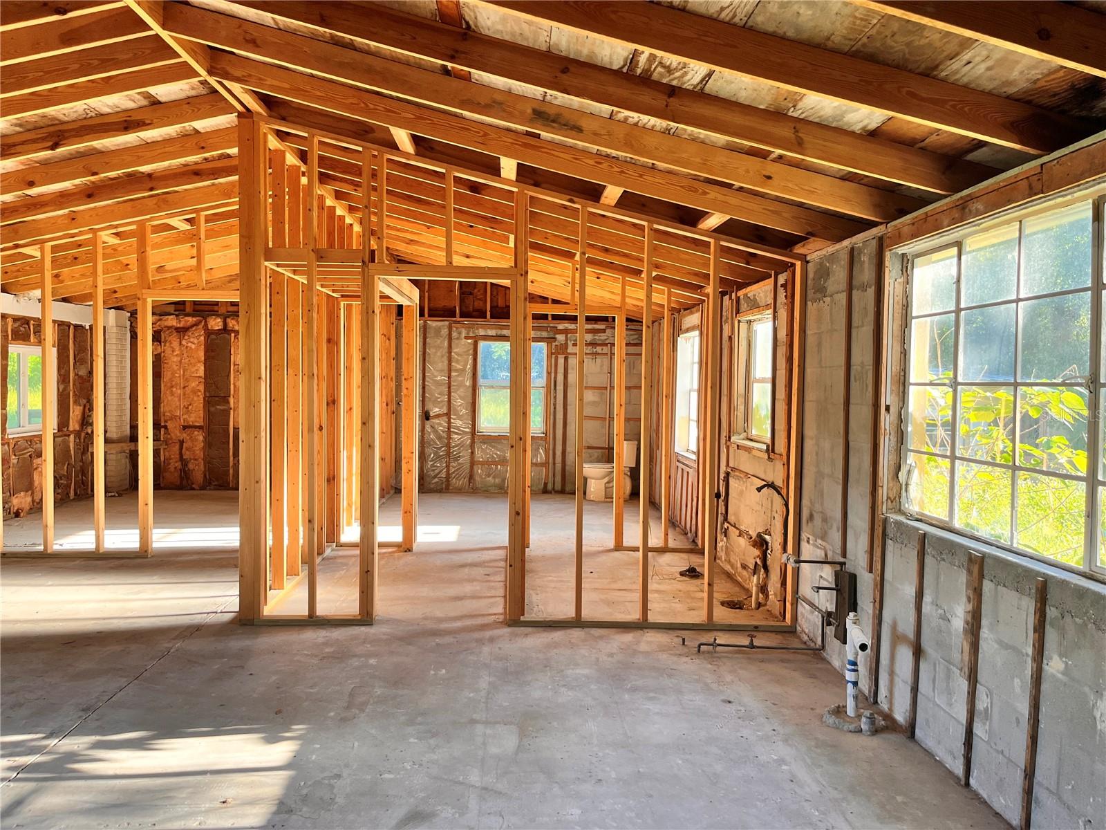 15308 BANJO DR