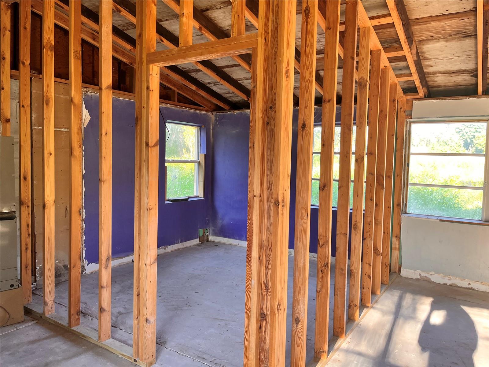 15308 BANJO DR