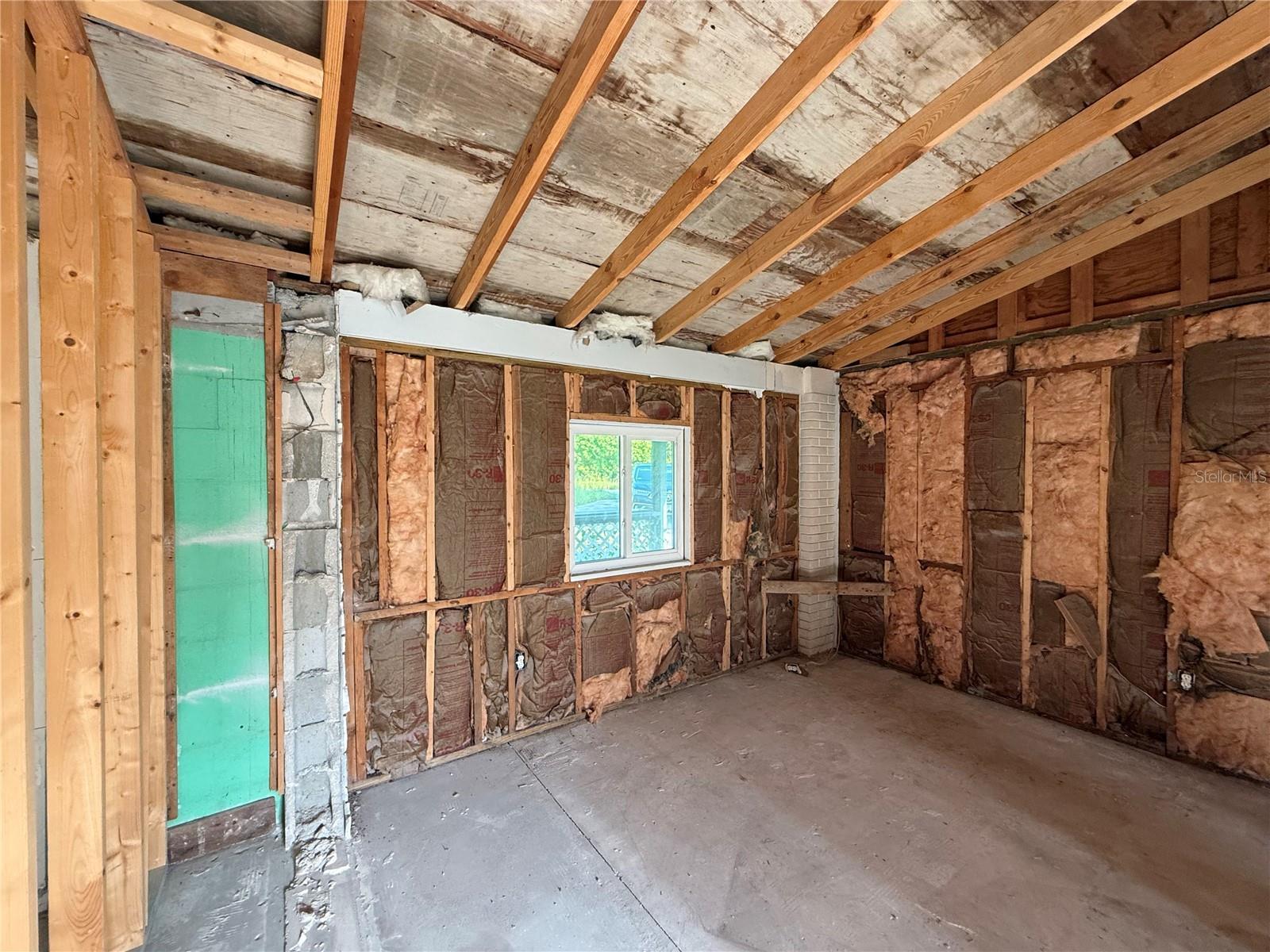 15308 BANJO DR