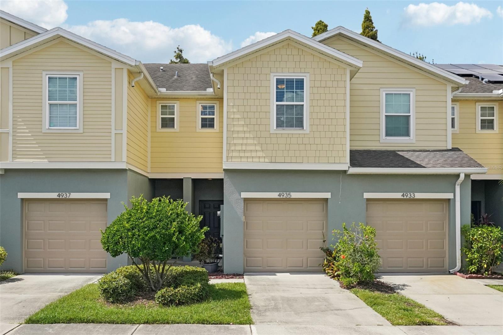 4935 WHITE SANDERLING CT
