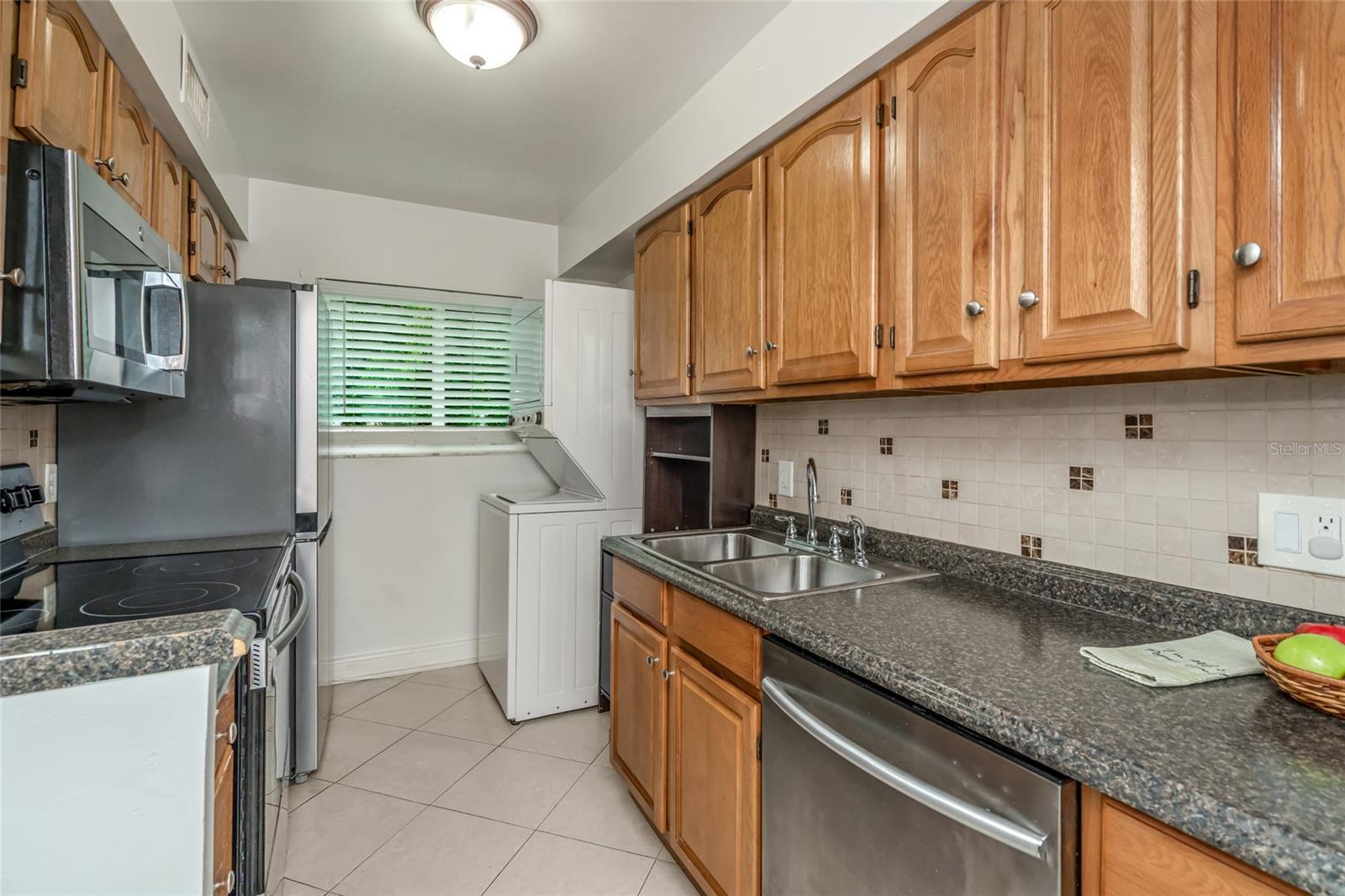 501 E BAY DR #702