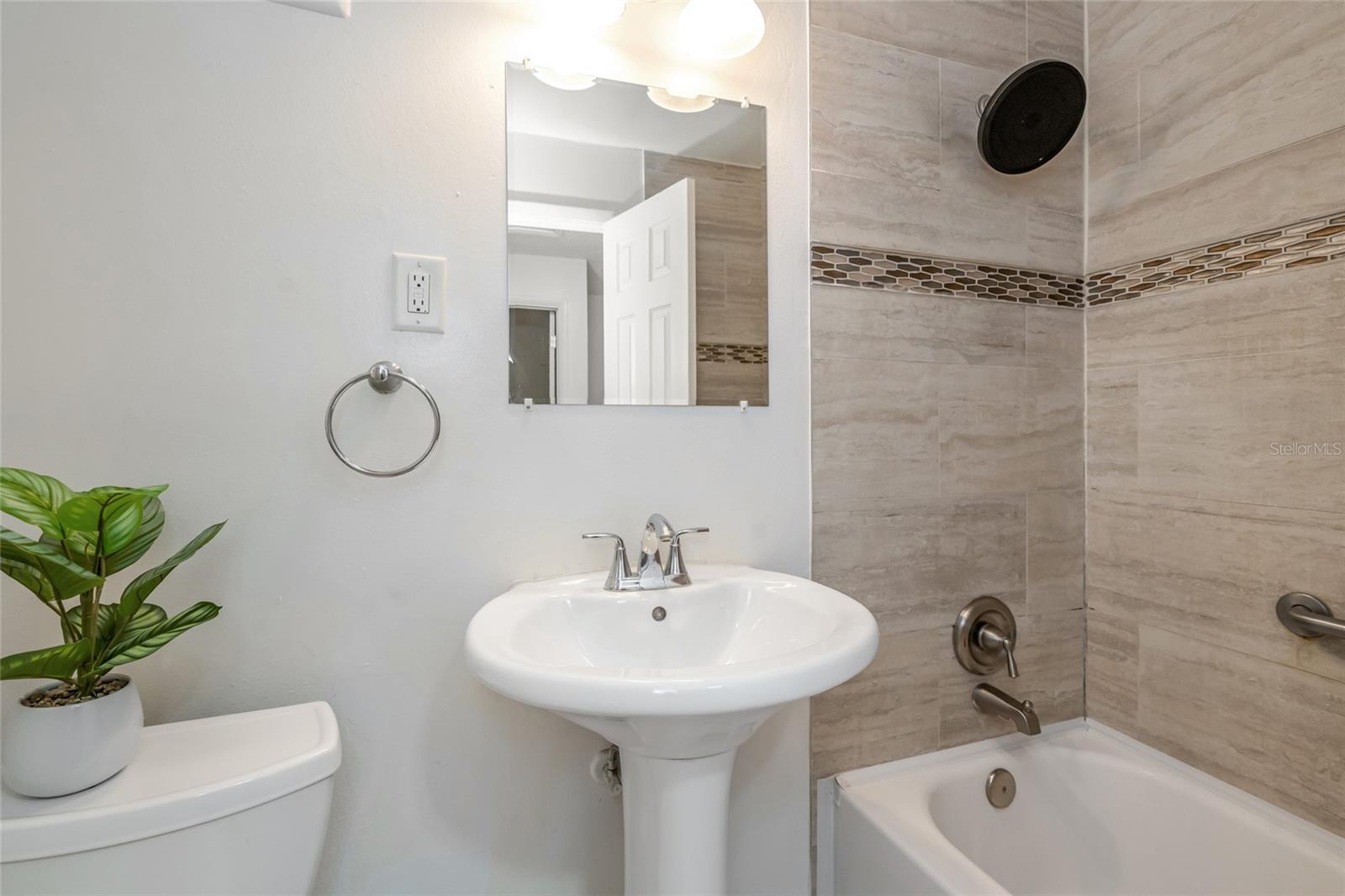 501 E BAY DR #702