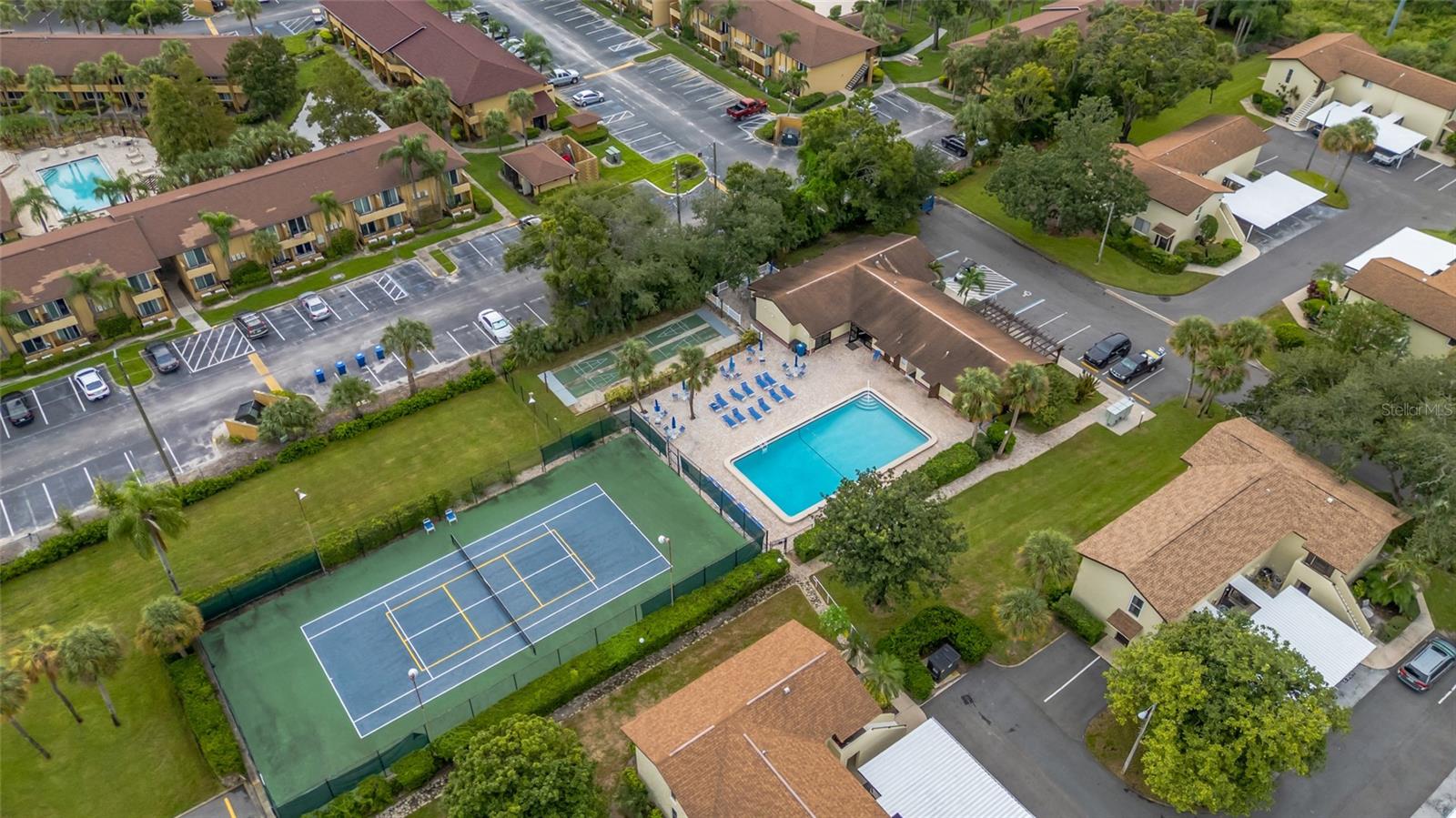 501 E BAY DR #702