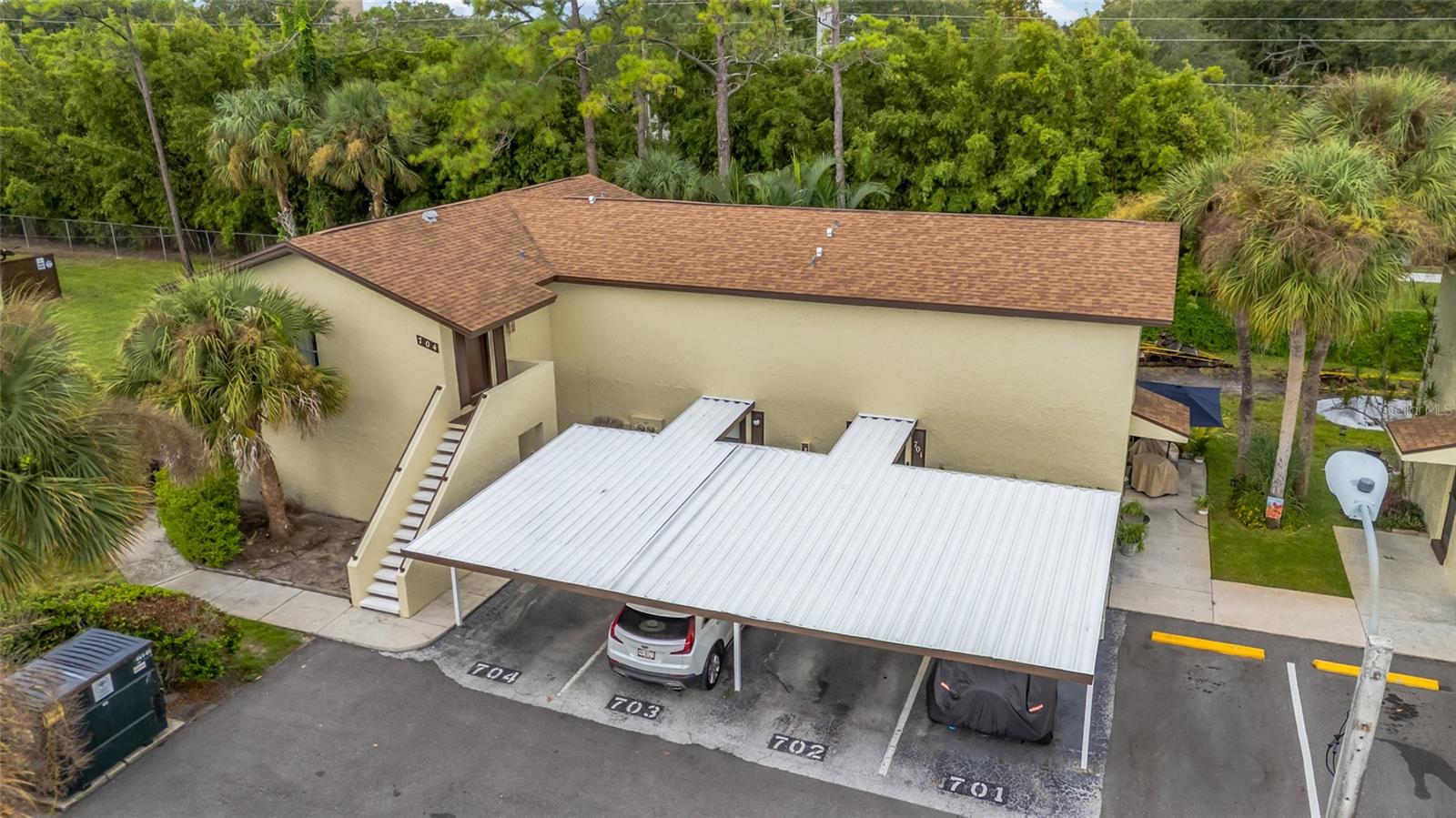 501 E BAY DR #702