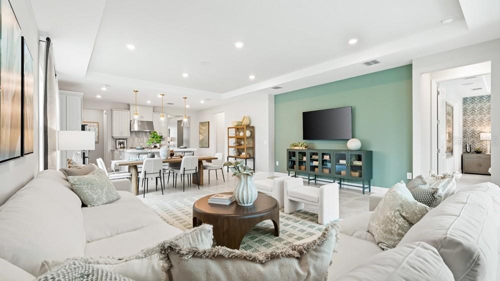 864 STEEL DR