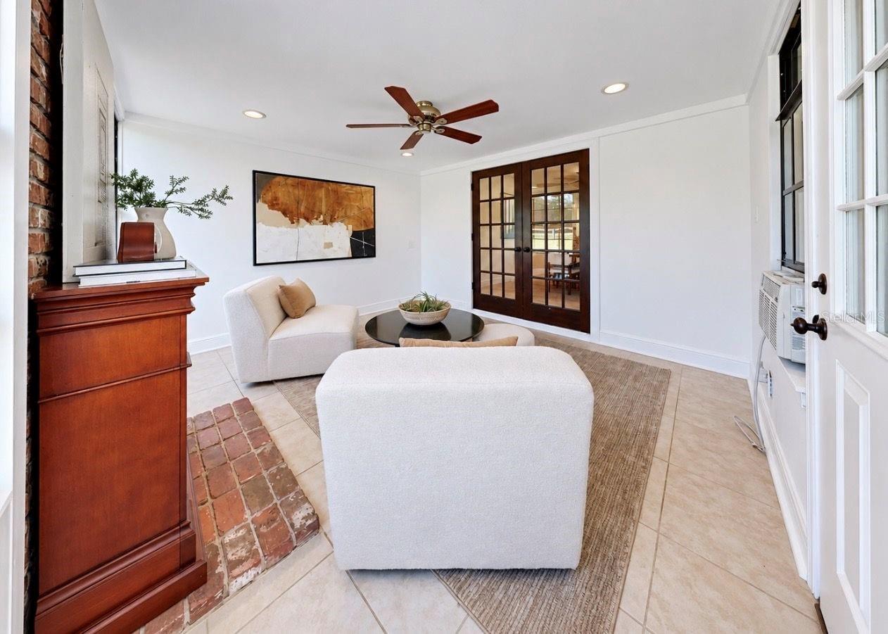 2818 SPRINGDELL CIR