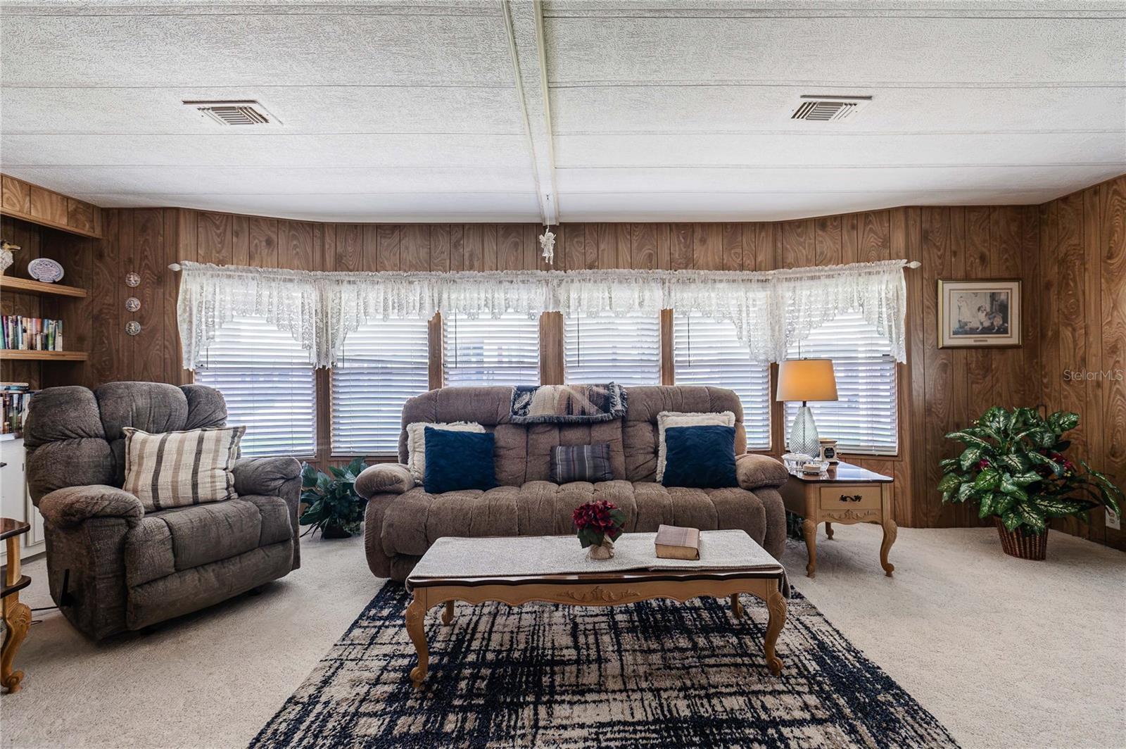 5600 ARROWHEAD DR