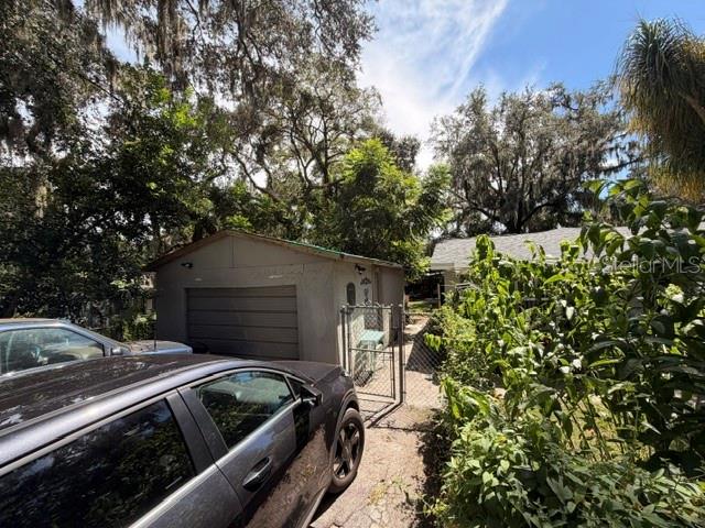 11615 GROVEWOOD AVE