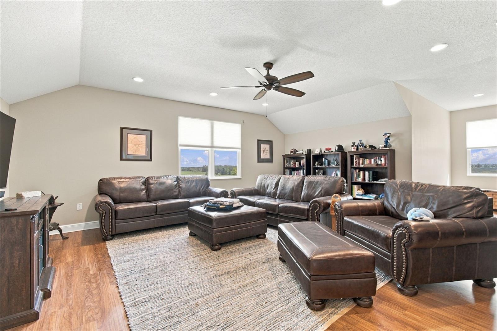 16705 HILLTOP HORIZONS PL