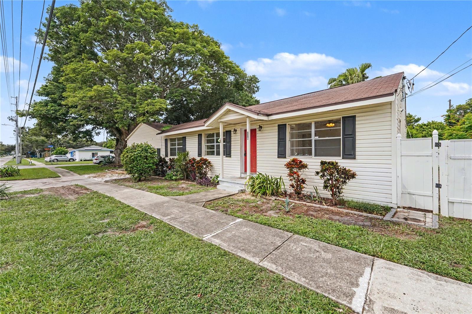 116 N DUNCAN AVE