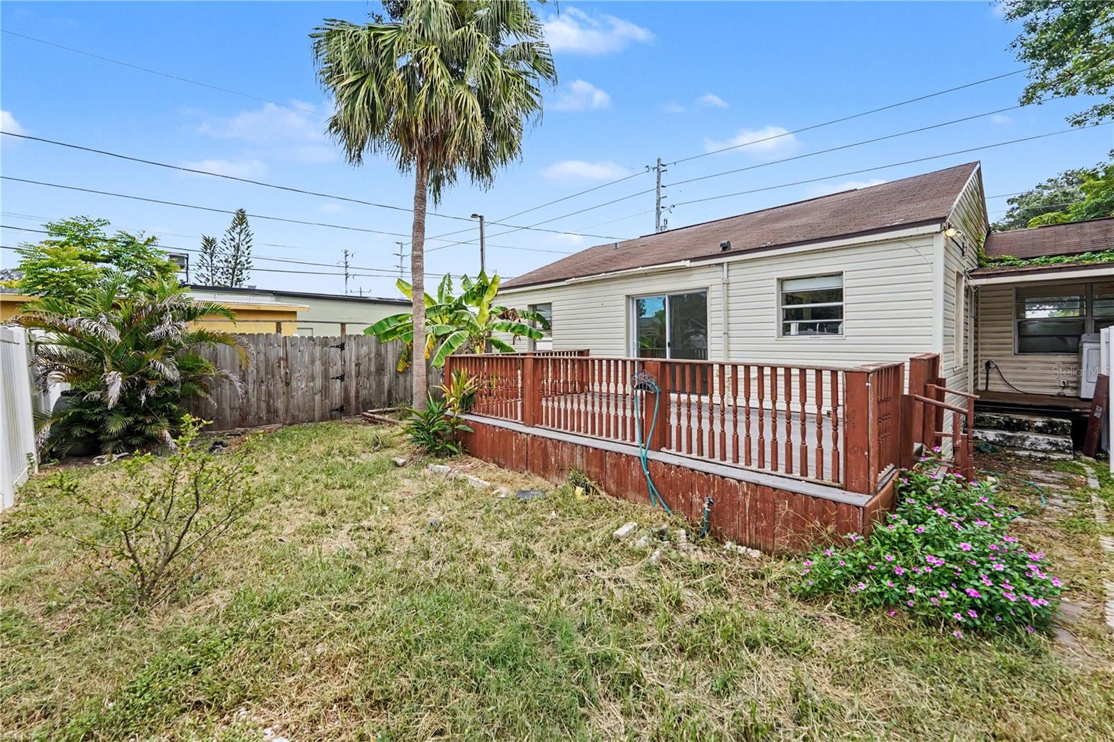 116 N DUNCAN AVE
