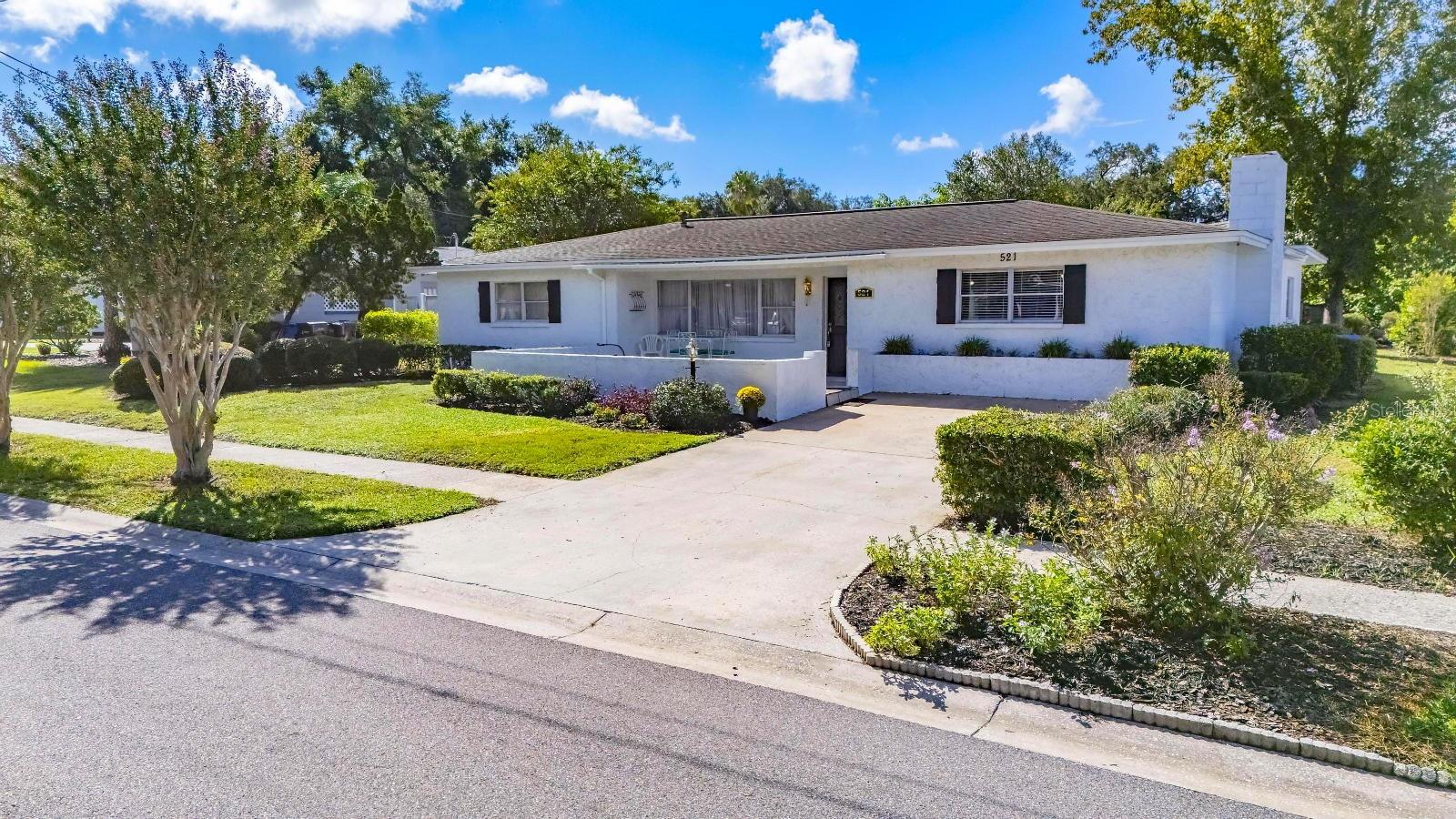 521 S LARRY CIR