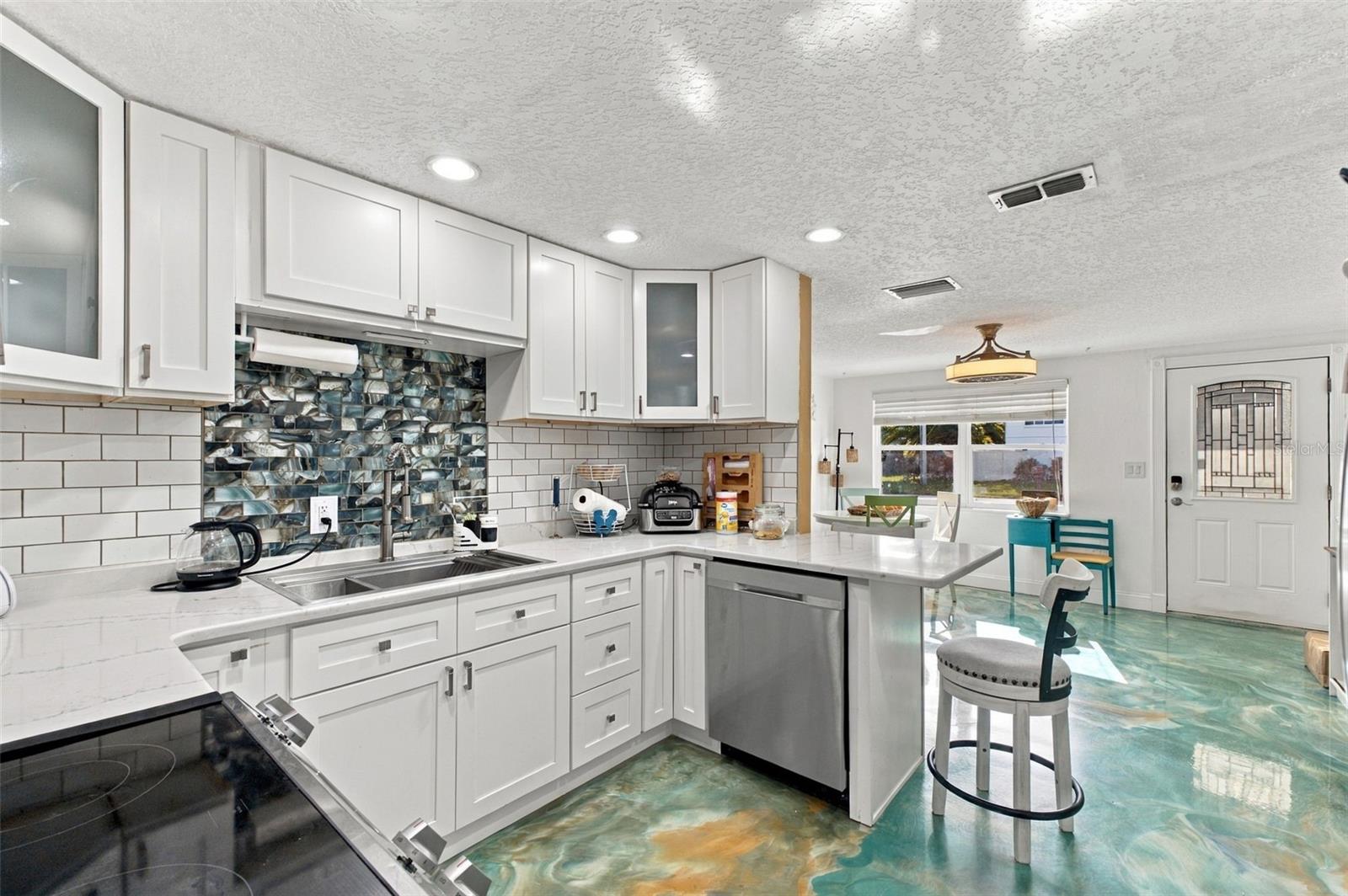 13736 JUDY AVE