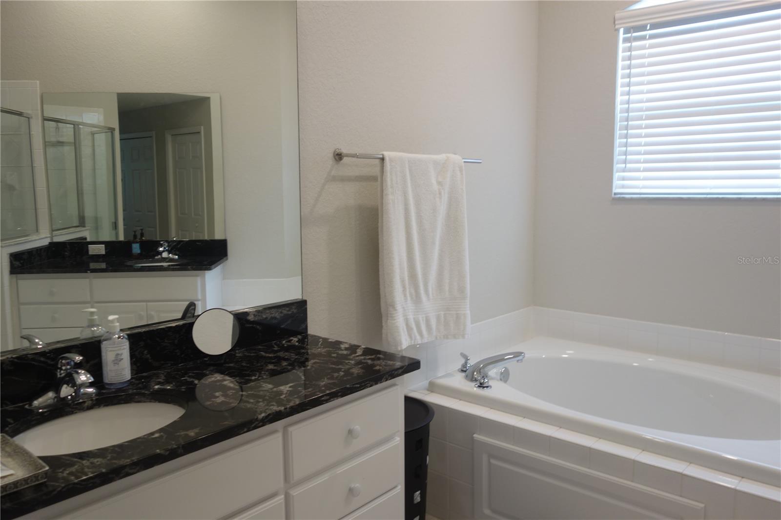 510 GRASSLANDS VILLAGE CIR #510