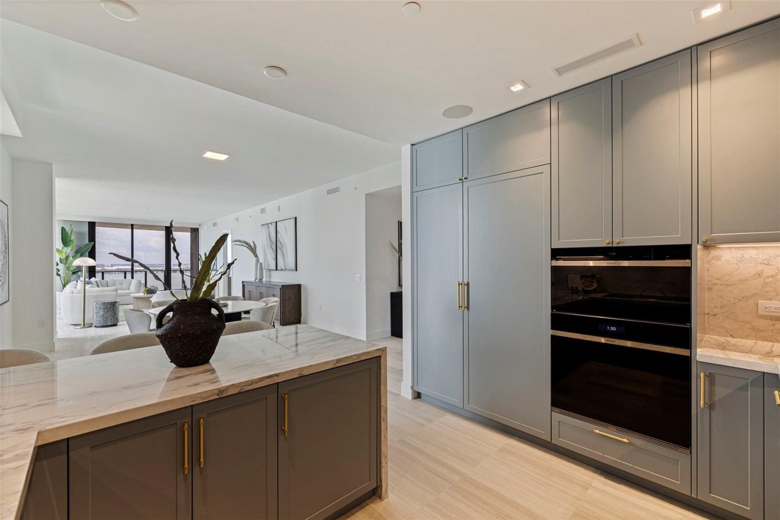 3015 S YSABELLA AVE #2401