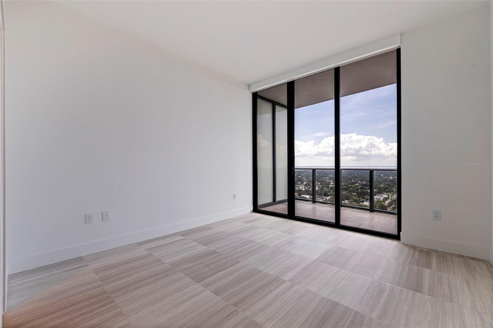 3015 S YSABELLA AVE #2401