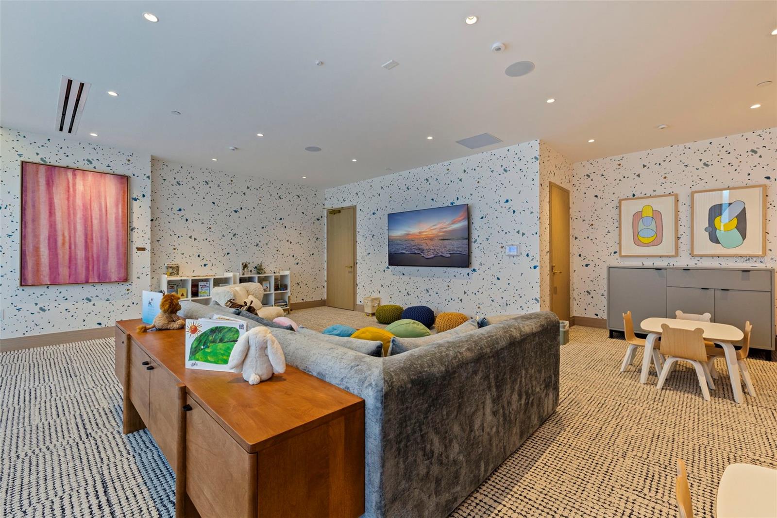 3015 S YSABELLA AVE #2401