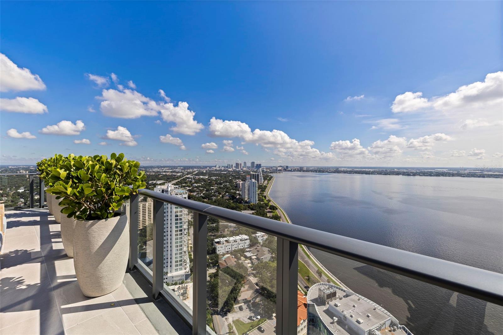 3015 S YSABELLA AVE #2401