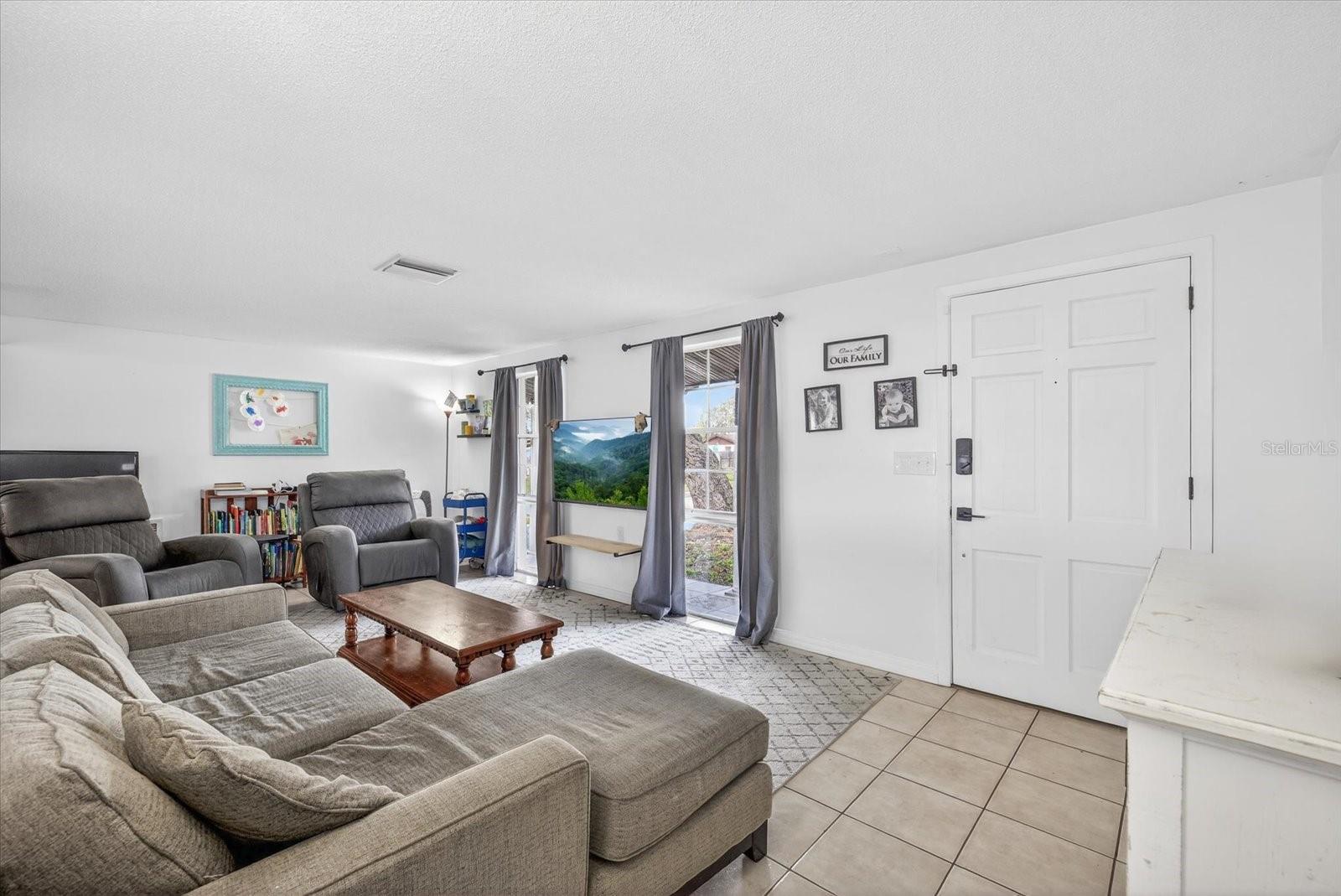 5404 FRONT DR