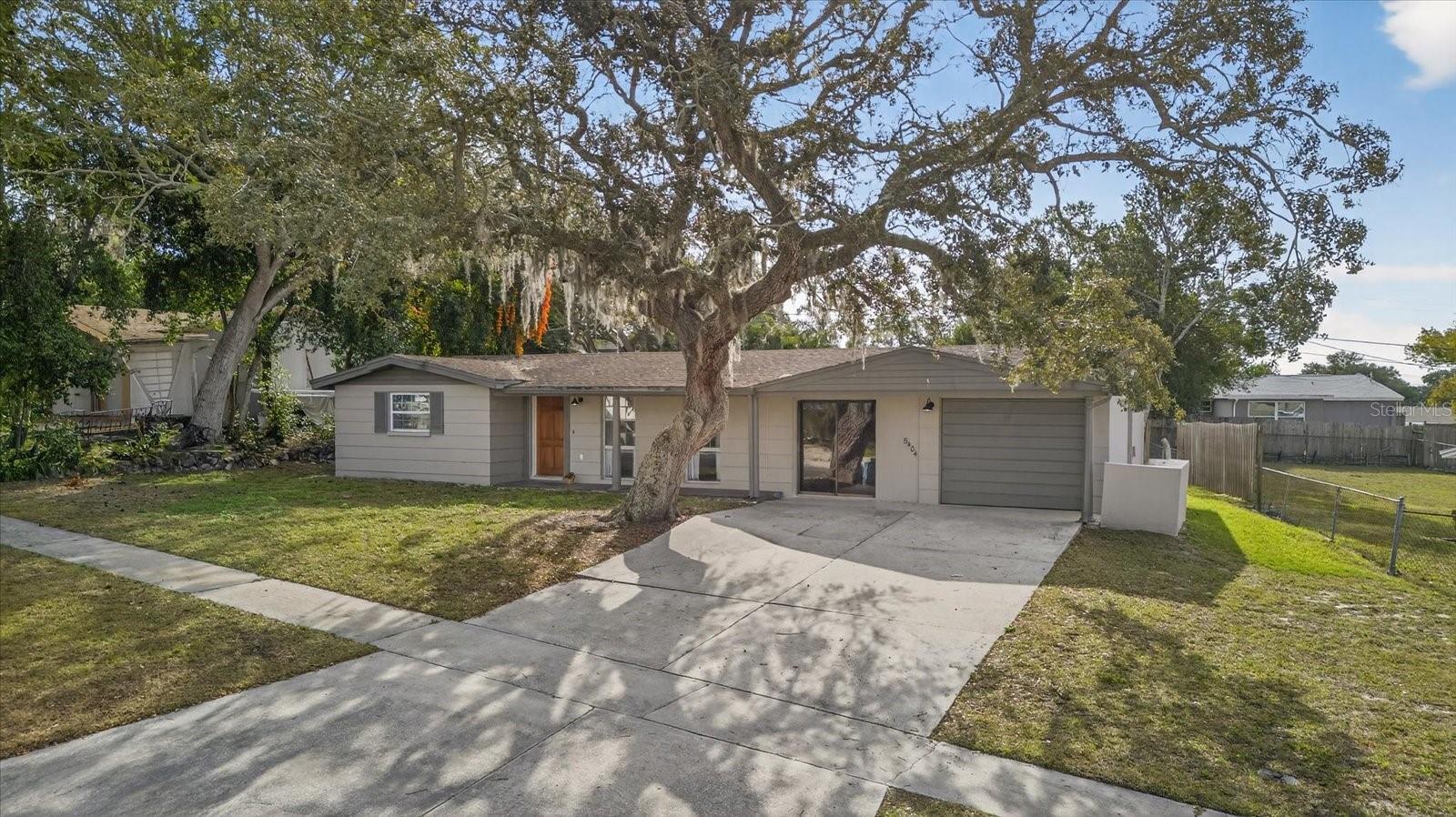 5404 FRONT DR