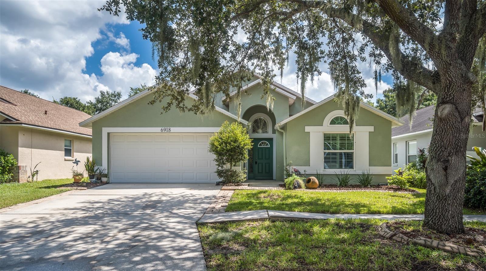 6918 JAMESTOWN MANOR DR
